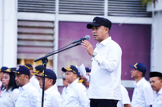 Perdana Pimpin Apel Gabungan, Pj. Wali Kota Tebing Tinggi Tekankan ‘Esprit De&nbsp;Corps’
