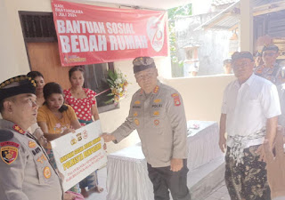 Jelang HUT Bhayangkara Ke-78, Kapolsek Denbar Dampingi Kapolresta Denpasar Resmikan Bedah&nbsp;Rumah