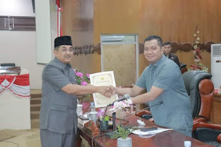 Bupati Anwar Sadat Paparkan Kebijakan Umum dan Prioritas Anggaran 2025 di Rapat Paripurna DPRD Tanjab&nbsp;Barat