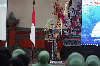 Prajurit Korem 163/Wira Satya Dibekali Materi Leadership dan Public&nbsp;Speaking