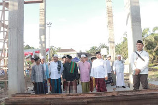 Bupati Anwar Sadat Safari Subuh di Masjid Jami’ Darussalam Desa Sri Agung Kecamatan Batang Asam Tanjab&nbsp;Barat