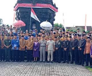 Peringati HUT PEPABRI Ke-65, Kasdim Tabanan Hadiri Ziarah Rombongan DPD PEPABRI Provinsi Bali Ke Taman Makam Pahlawan Pancaka&nbsp;Tirta